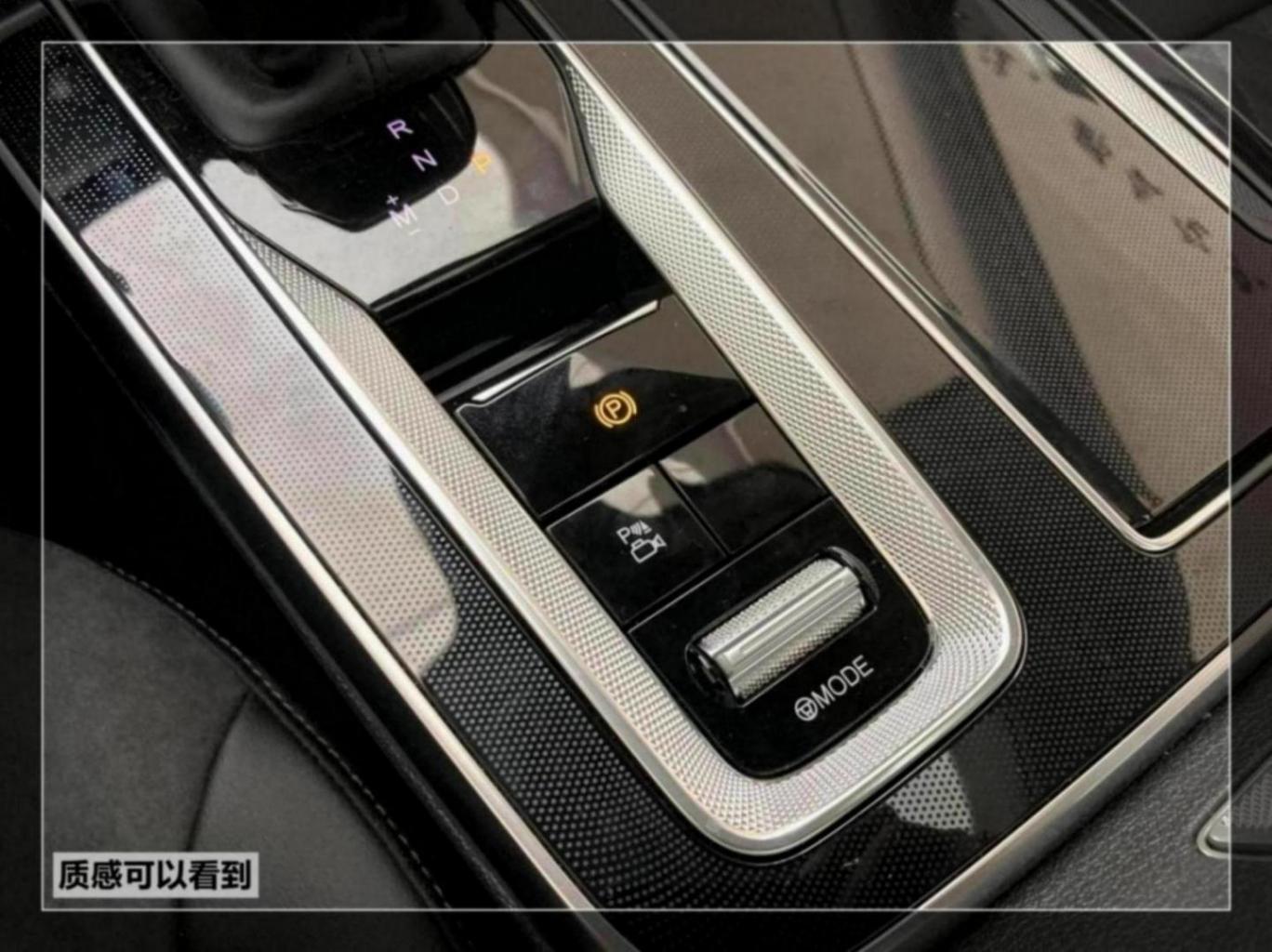 20万级的中型suv,动力不输合资车,体验红旗hs5